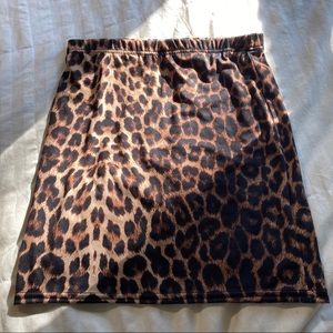 Leopard print skirt